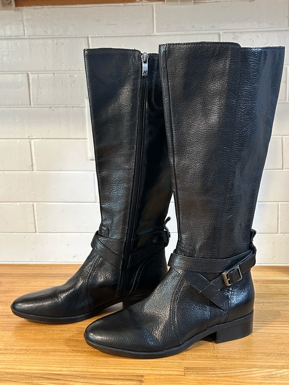 Naturalizer Rena 2 Black Leather Knee-High Women's Riding Boots Size 7 M NWOB